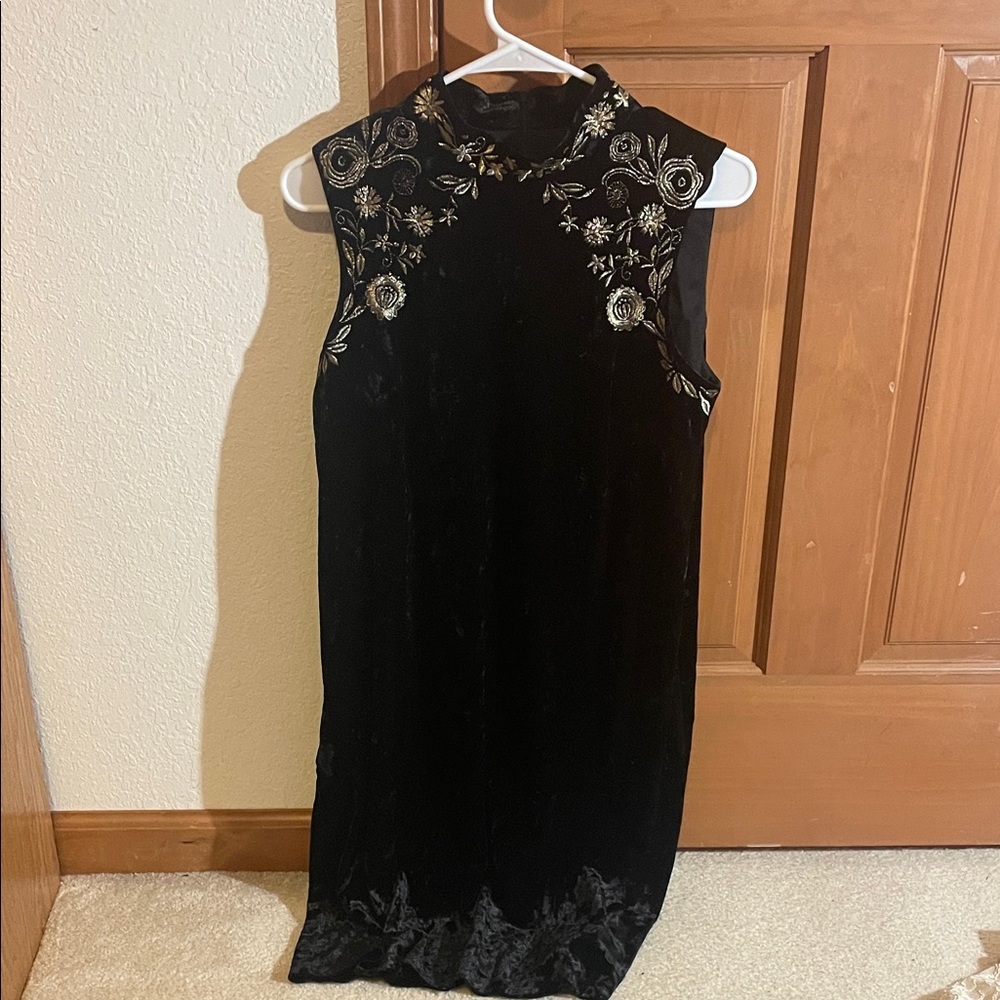 Pre Loved AGB Black Midi Dress with Floral Embroidery
